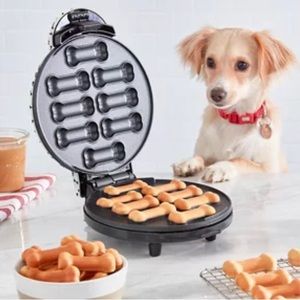 Express Dog Treat Maker NWT
